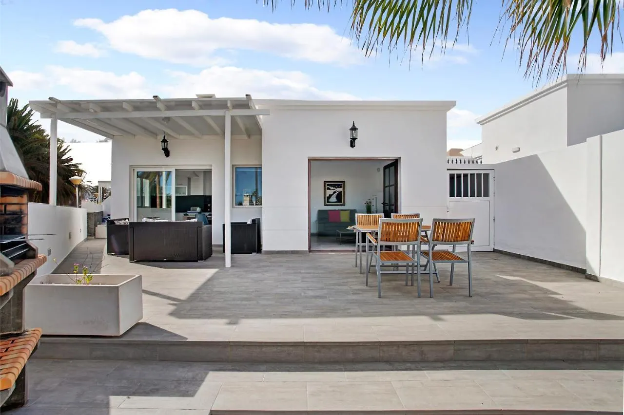 Villa Grama 0*, Puerto del Carmen (Lanzarote) Spain