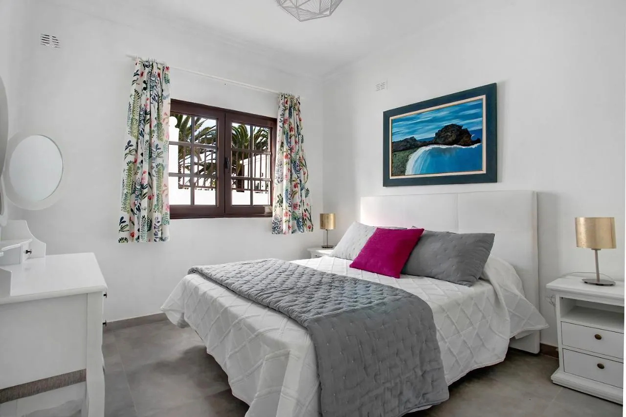 Villa Grama 0*, Puerto del Carmen (Lanzarote) Spain